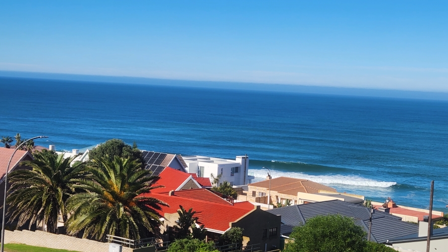 5 Bedroom Property for Sale in Dana Bay Western Cape